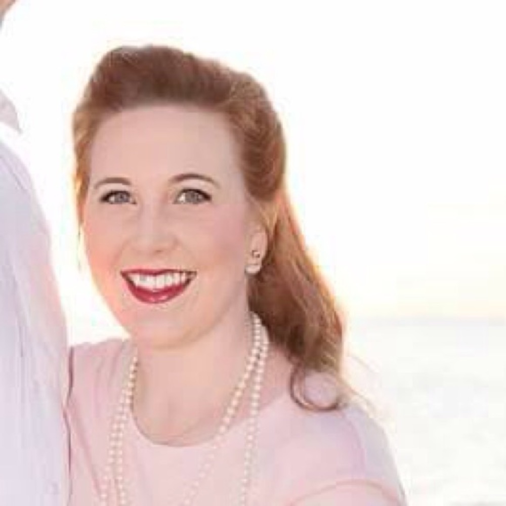 Meet your Posher, Elizabeth